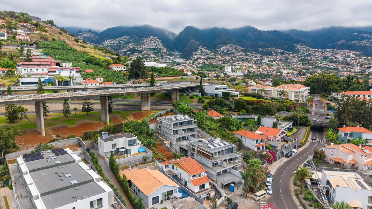 Apartamento T3 para Venda em São Martinho Foto 6