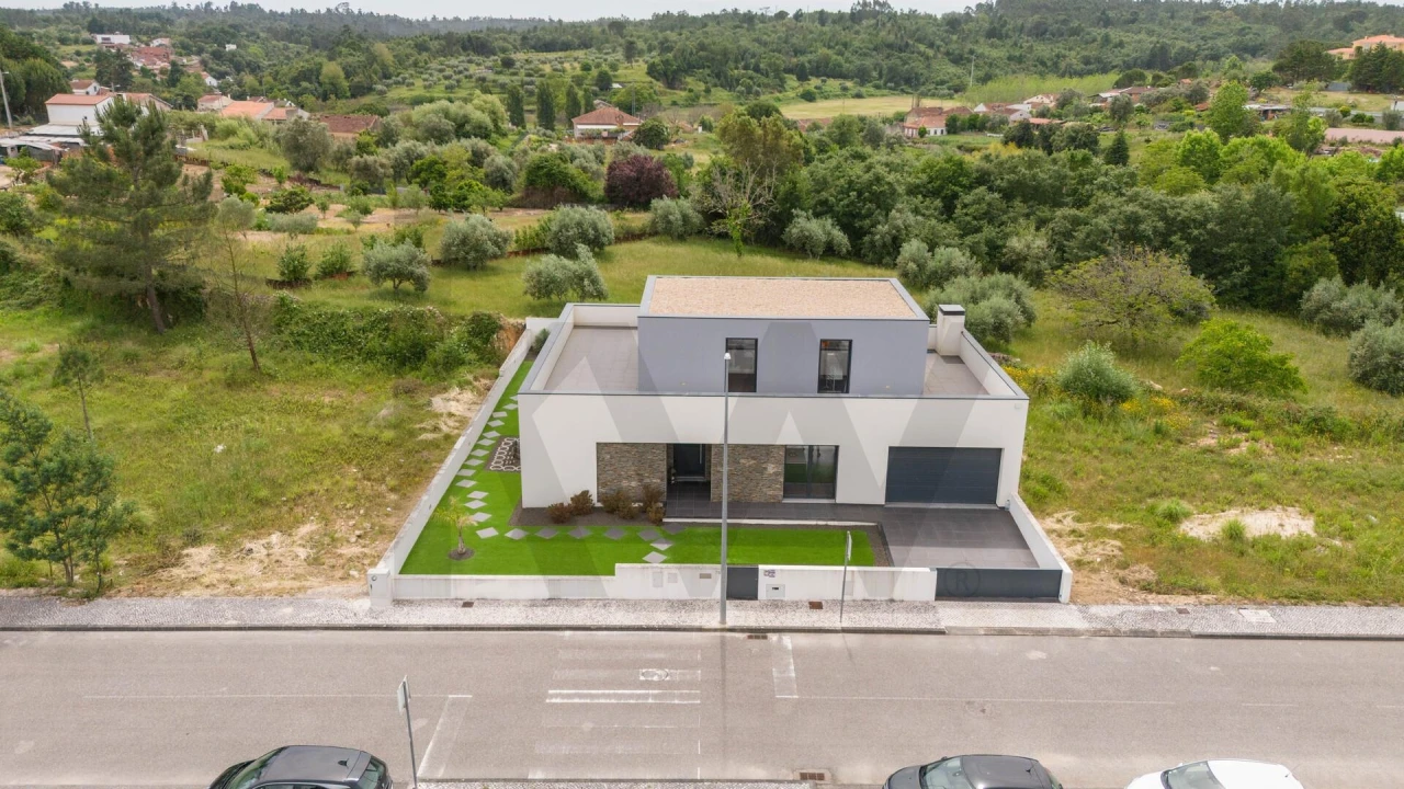 Moradia T5 para Venda em Ançã Foto 54