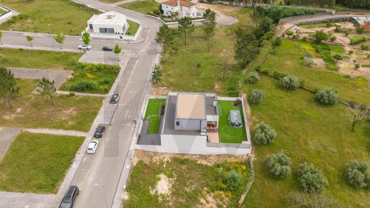 Moradia T5 para Venda em Ançã Foto 51