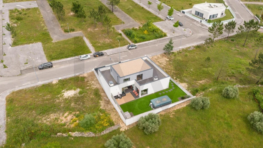 Moradia T5 para Venda em Ançã Foto 50