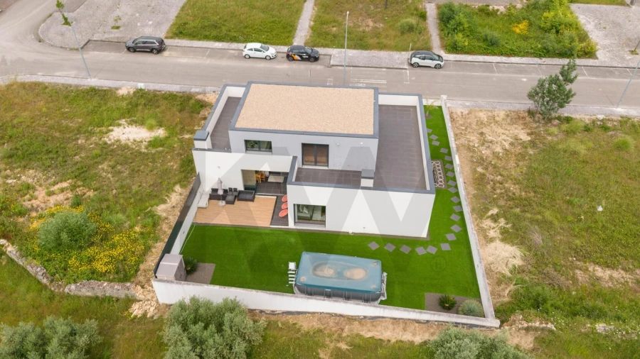 Moradia T5 para Venda em Ançã Foto 48