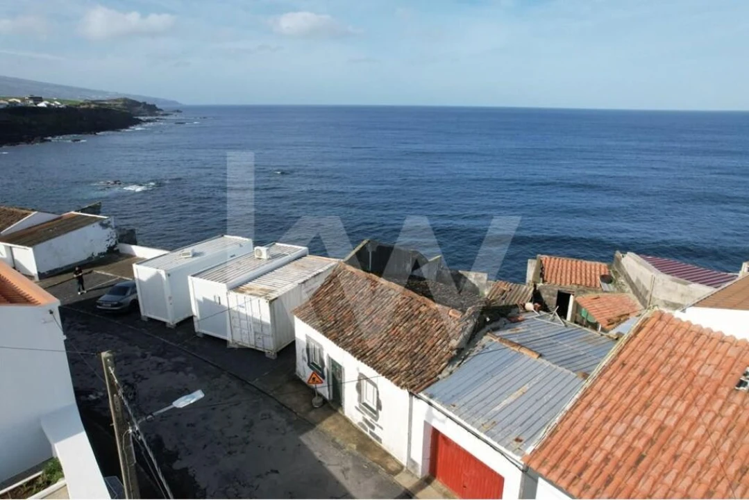 Moradia T2 para Venda em Calhetas Foto 16