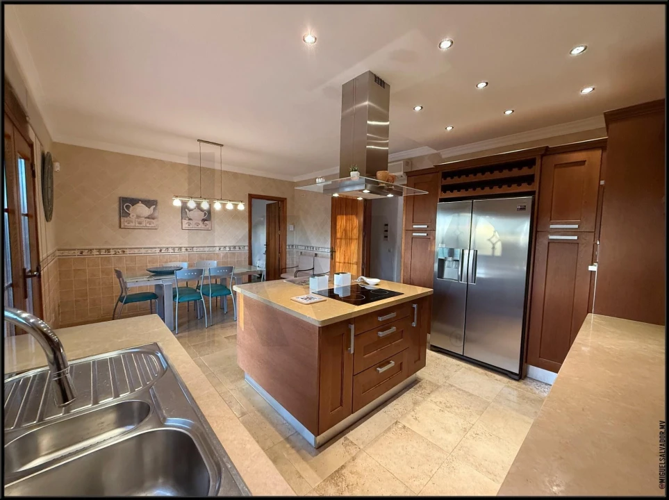 Moradia T3 para Venda em Alcantarilha e Pêra Foto 16