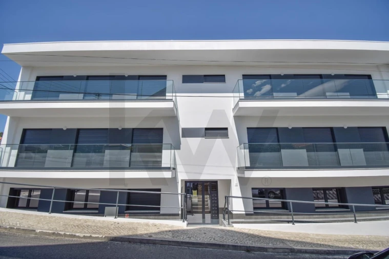 Apartamento T3 para Arrendamento em Ramada e Caneças Foto 16