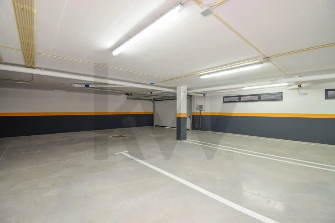 Apartamento T3 para Arrendamento em Ramada e Caneças Foto 15