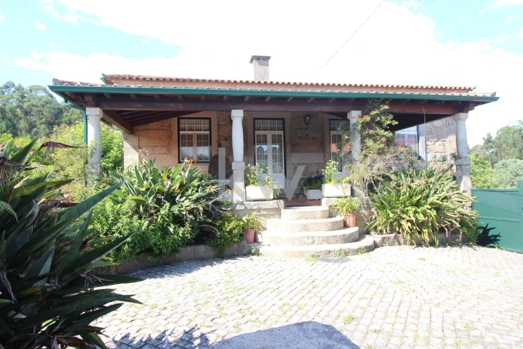 Quinta T3 para Venda em Santa Comba Foto 2