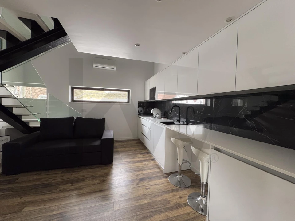 Negócio para Venda em Leiria, Pousos, Barreira e Cortes Foto 44