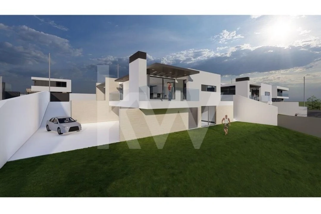 Moradia T4 para Venda em São Felix da Marinha Foto 1