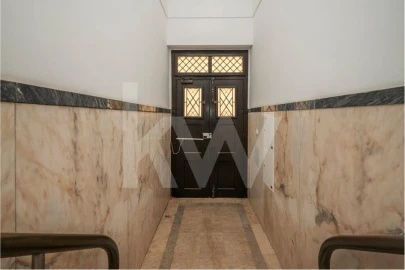 Apartamento T4 para Arrendamento em Campo de Ourique