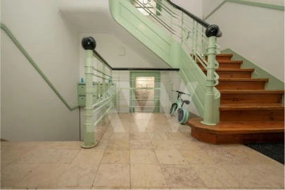 Apartamento T4 para Arrendamento em Campo de Ourique
