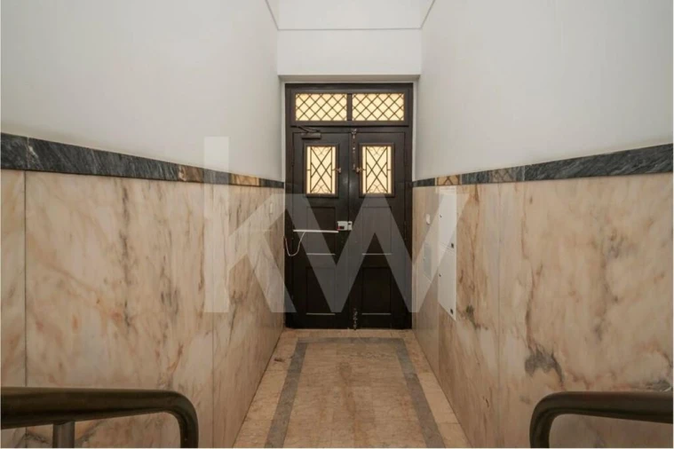 Apartamento T4 para Arrendamento em Campo de Ourique Foto 27