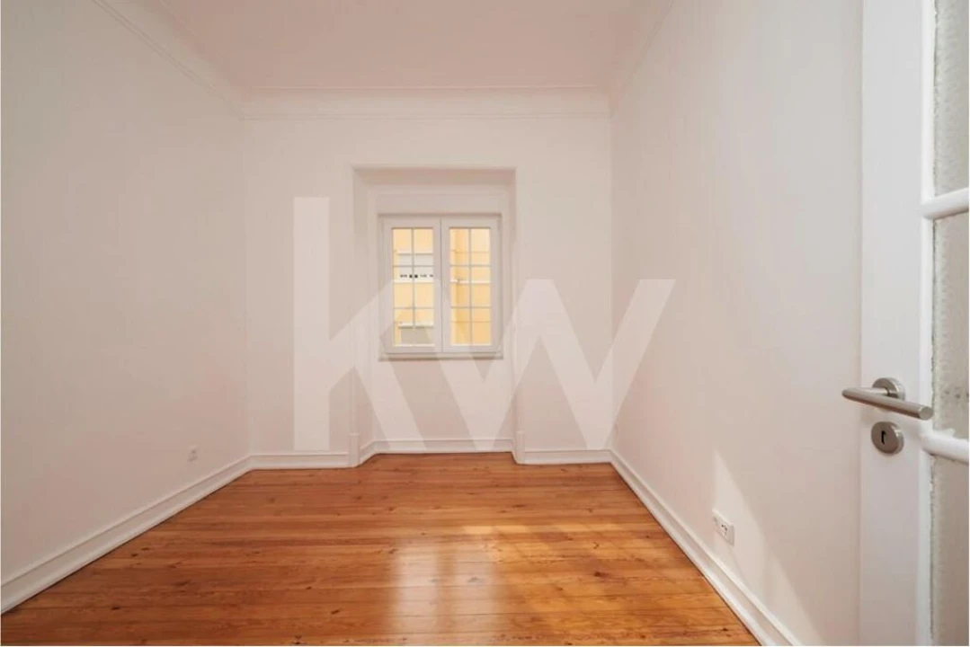 Apartamento T4 para Arrendamento em Campo de Ourique Foto 14