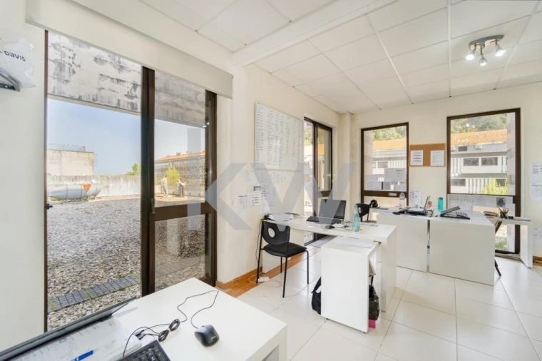 Escritório para Venda em São Martinho do Bispo e Ribeira de Frades