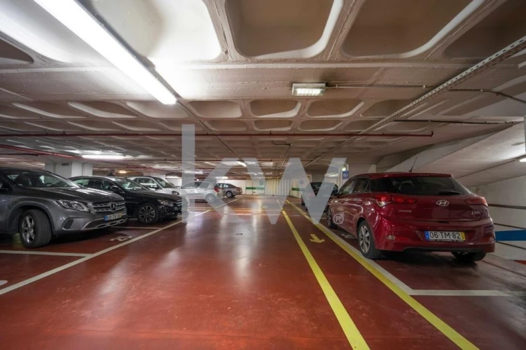 Escritório para Venda em São Martinho do Bispo e Ribeira de Frades Foto 17