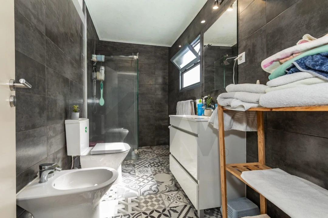 Moradia T3 para Venda em Ponta Delgada (São José) Foto 4