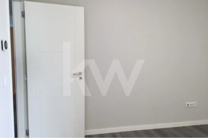 Apartamento T2 para Venda em Sesimbra (Santiago)
