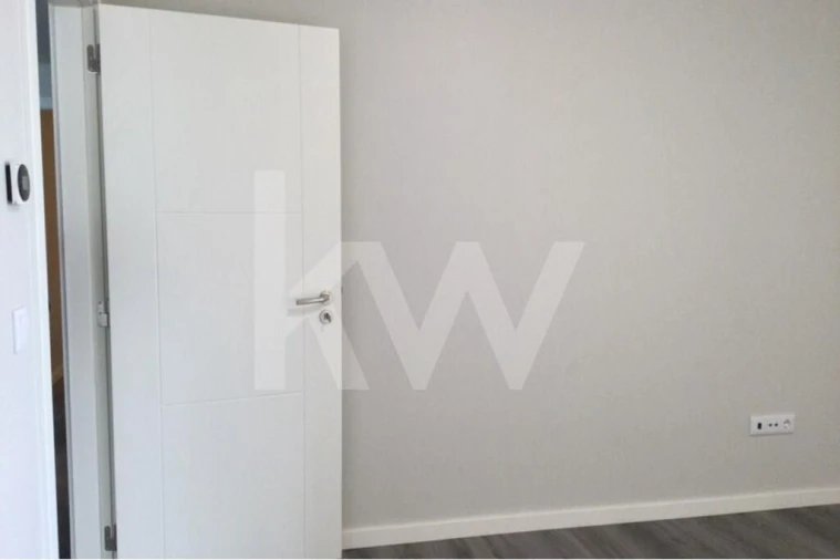 Apartamento T2 para Venda em Sesimbra (Santiago) Foto 29