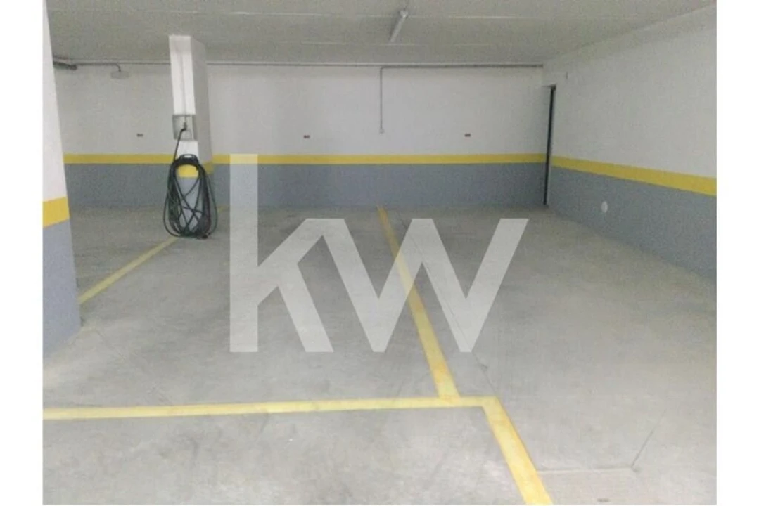Apartamento T2 para Venda em Sesimbra (Santiago) Foto 42