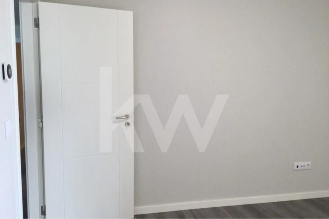 Apartamento T2 para Venda em Sesimbra (Santiago) Foto 29