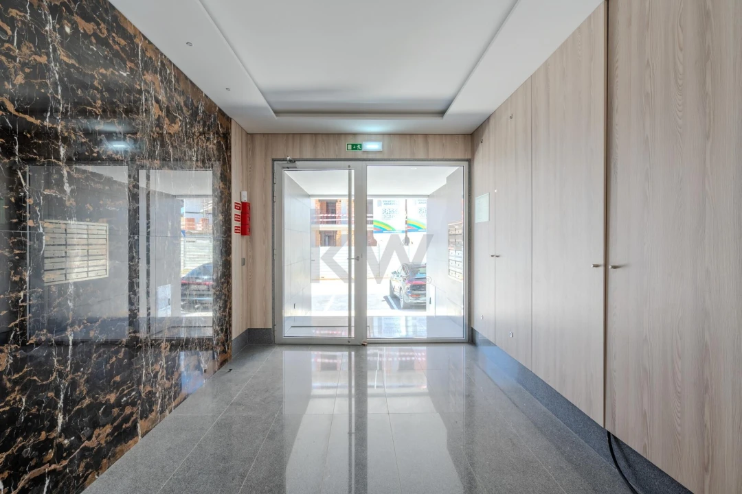 Apartamento T3 para Venda em Carnaxide e Queijas Foto 26