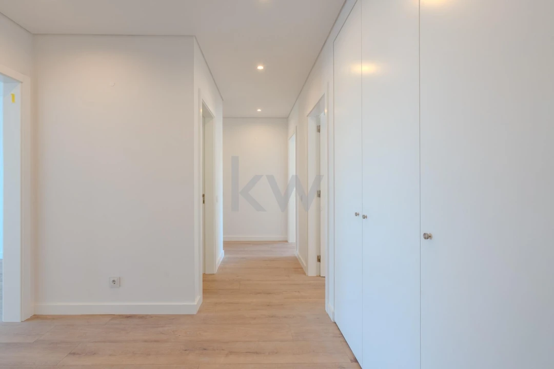 Apartamento T3 para Venda em Carnaxide e Queijas Foto 7
