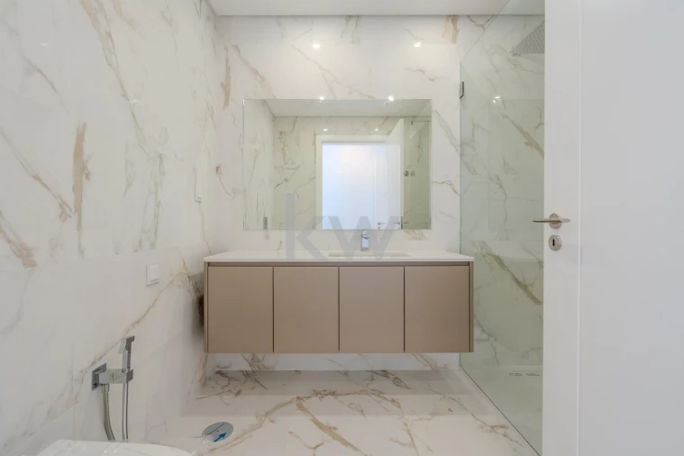 Apartamento T3 para Venda em Carnaxide e Queijas Foto 17
