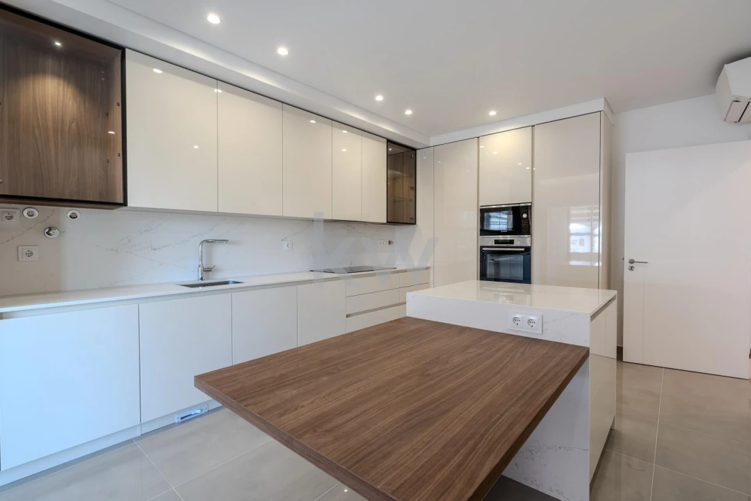Apartamento T3 para Venda em Carnaxide e Queijas Foto 3