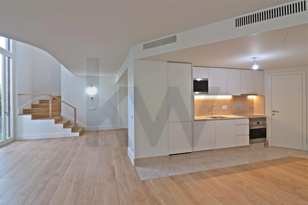 Apartamento T2 para Venda em Santo António Foto 24