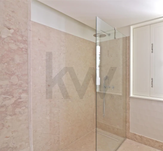 Apartamento T2 para Venda em Santo António Foto 14