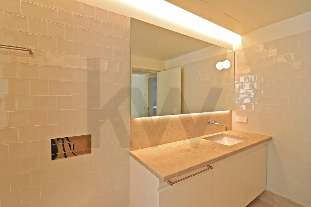 Apartamento T2 para Venda em Santo António Foto 11