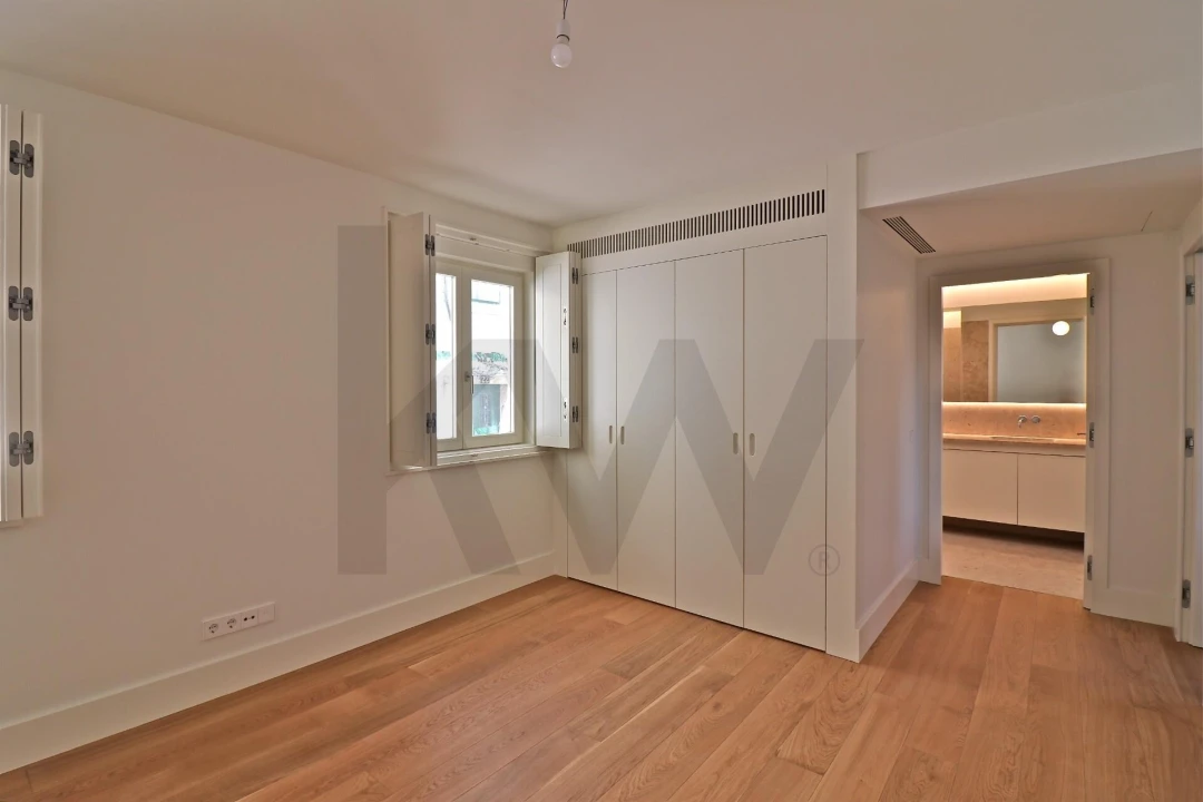 Apartamento T2 para Venda em Santo António Foto 9