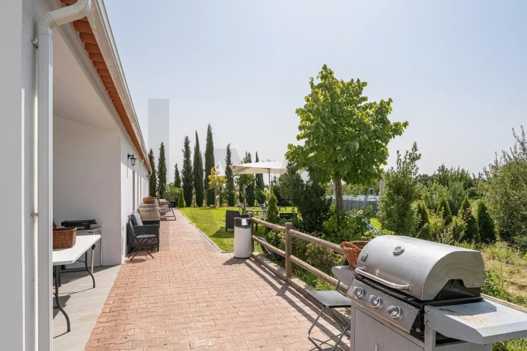 Quinta T4 para Venda em São Sebastião da Giesteira e Nossa Senhora da Boa Fé Foto 35