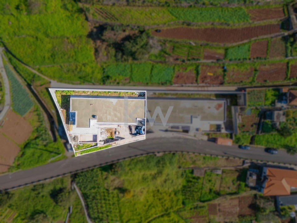 Moradia T3 para Venda em Arco da Calheta Foto 9