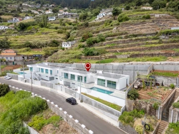 Moradia T3 para Venda em Arco da Calheta