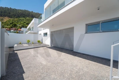 Moradia T3 para Venda em Arco da Calheta