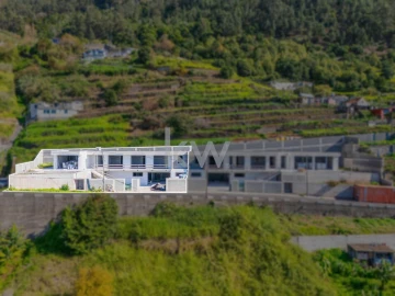 Moradia T3 para Venda em Arco da Calheta