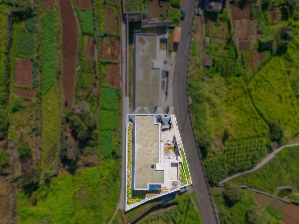 Moradia T3 para Venda em Arco da Calheta Foto 13