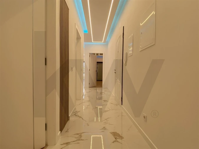 Apartamento T2 para Venda em Quarteira Foto 35
