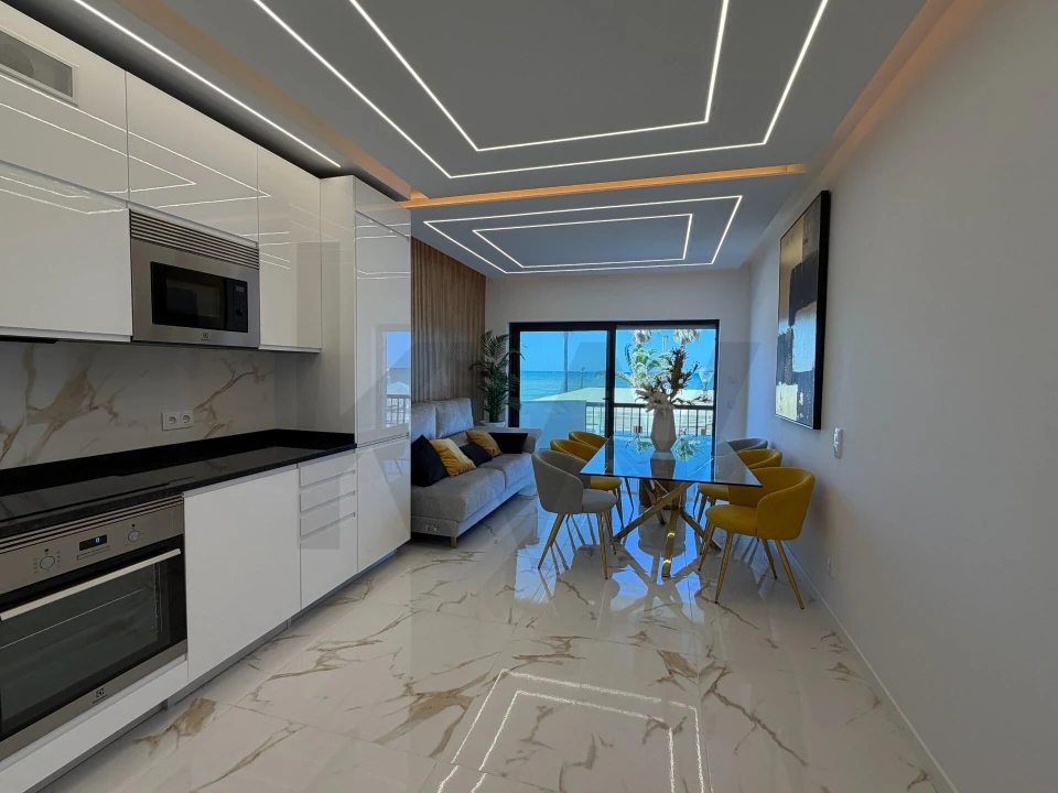 Apartamento T2 para Venda em Quarteira Foto 6