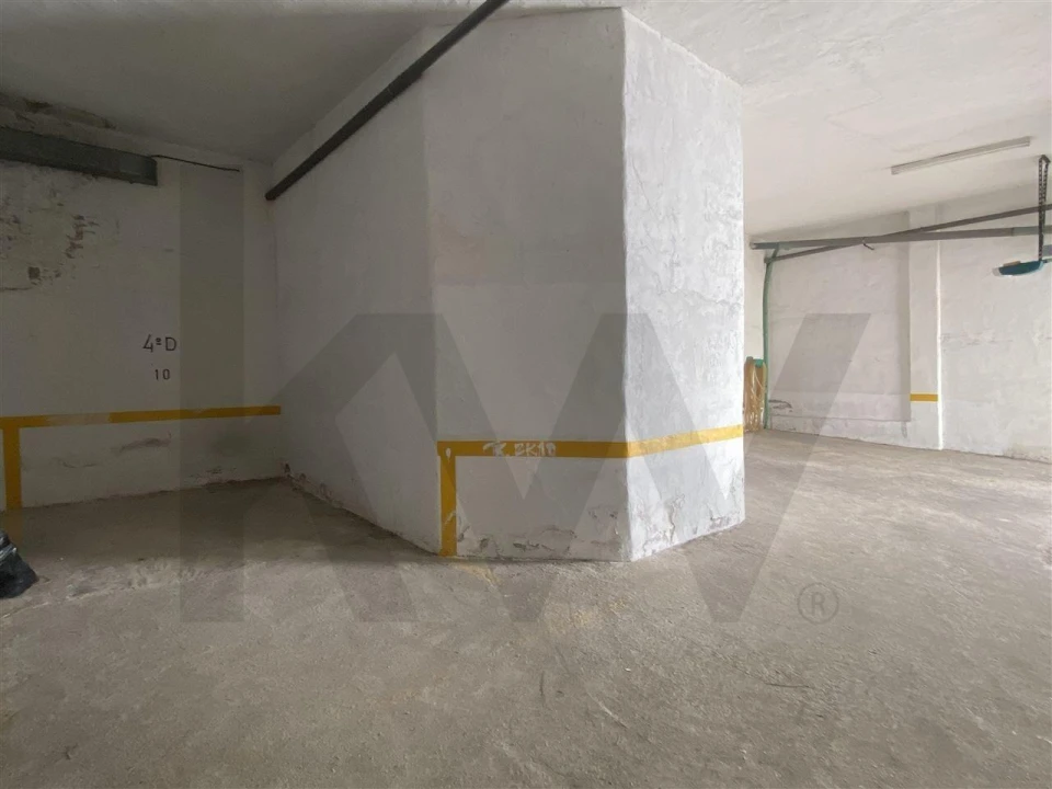 Apartamento T2 para Venda em Quarteira Foto 40