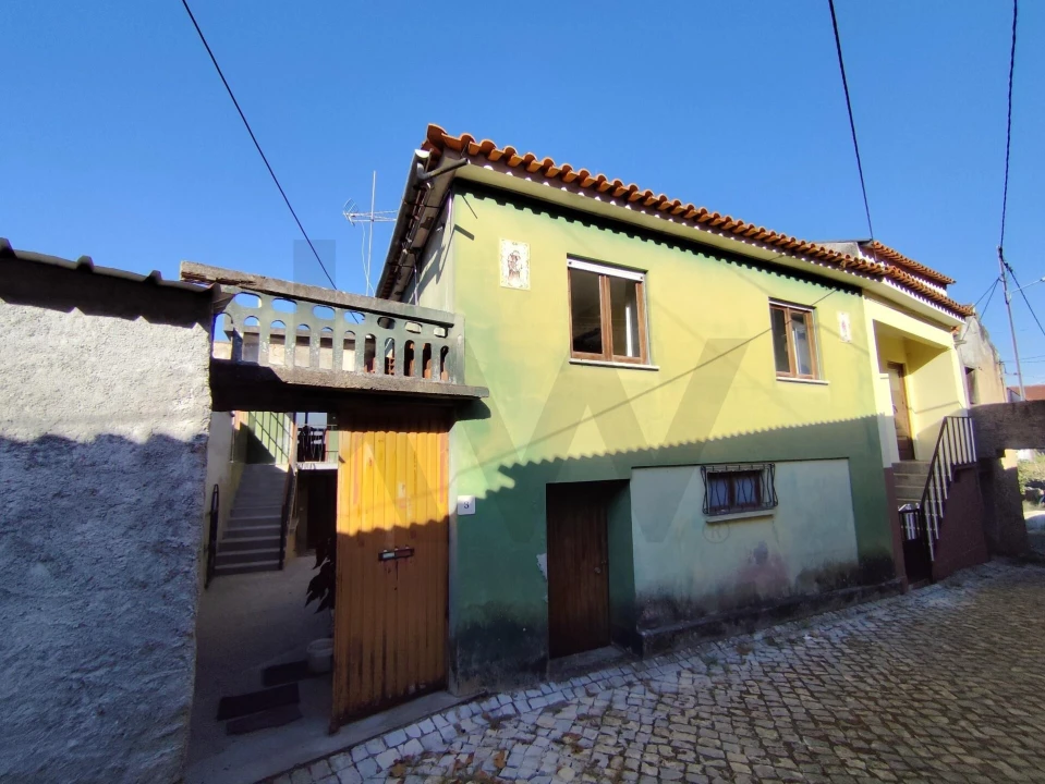 Moradia T2 para Venda em Penacova Foto 1