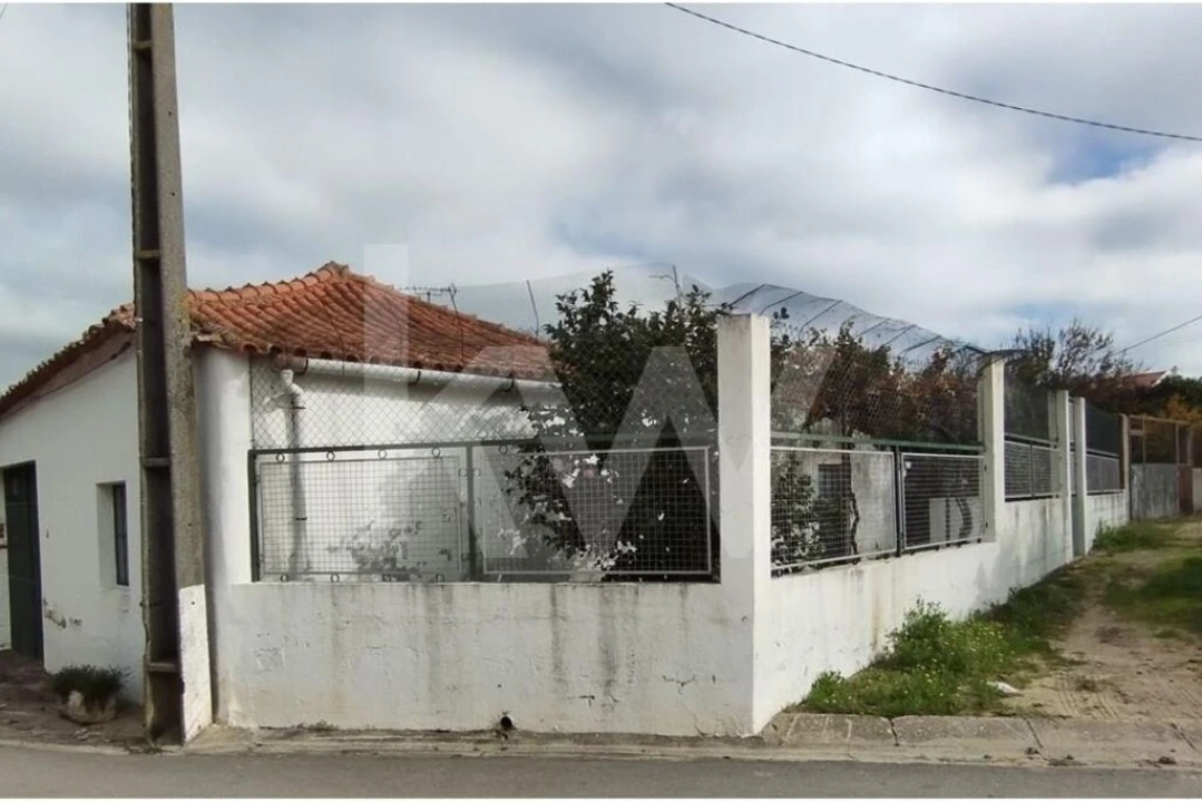 Moradia T4 para Venda em Carregueira Foto 5