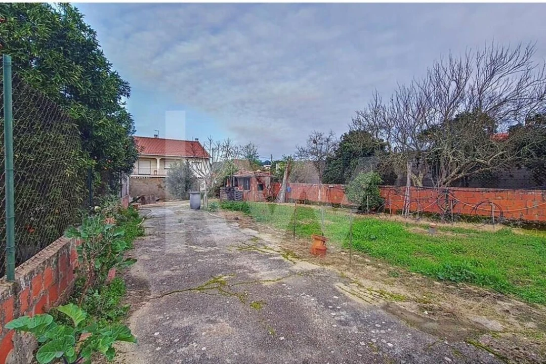 Moradia T4 para Venda em Carregueira Foto 26