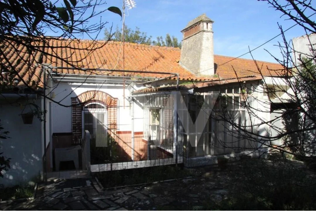 Moradia T4 para Venda em Carregueira Foto 14