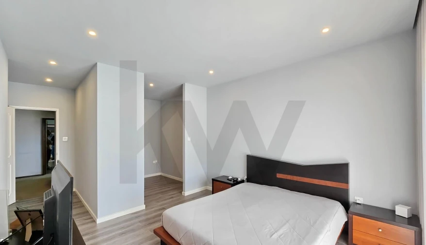 Moradia T5 para Venda em Aradas Foto 4