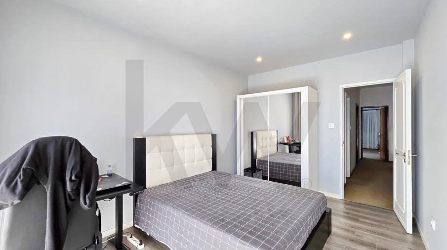 Moradia T5 para Venda em Aradas Foto 12