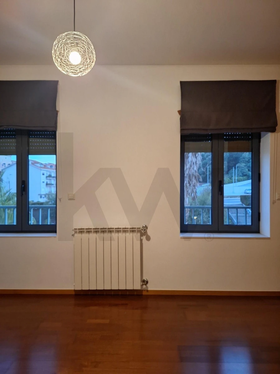 Apartamento T3 para Arrendamento em Oliveira do Douro Foto 4