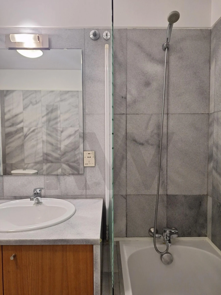 Apartamento T3 para Arrendamento em Oliveira do Douro Foto 8