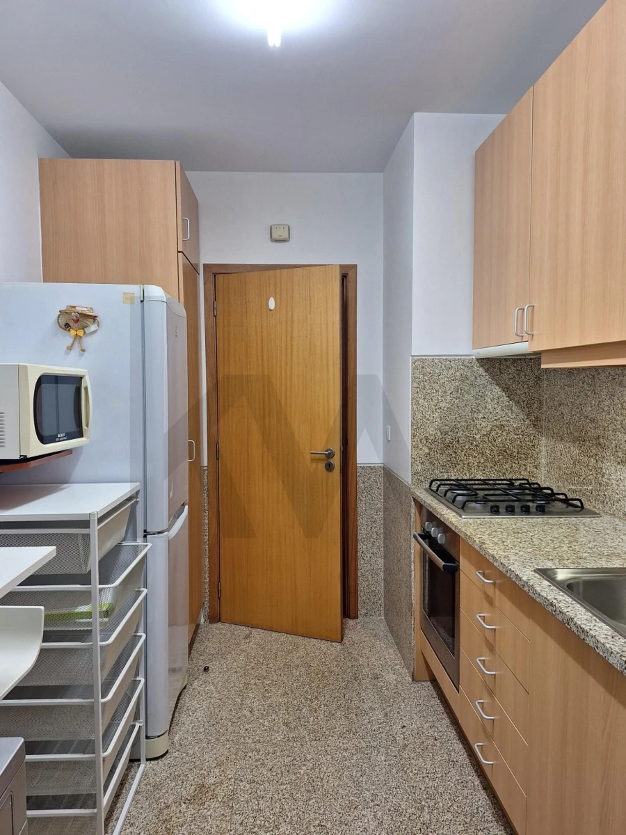 Apartamento T3 para Arrendamento em Oliveira do Douro Foto 17
