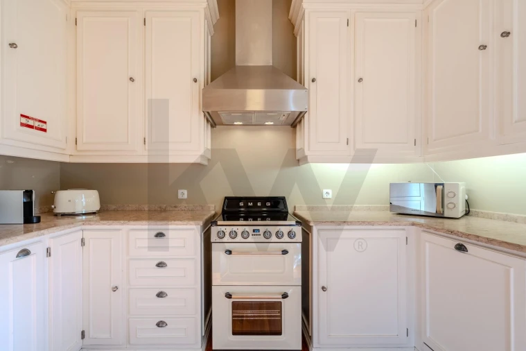 Moradia T4 para Venda em Colares Foto 21